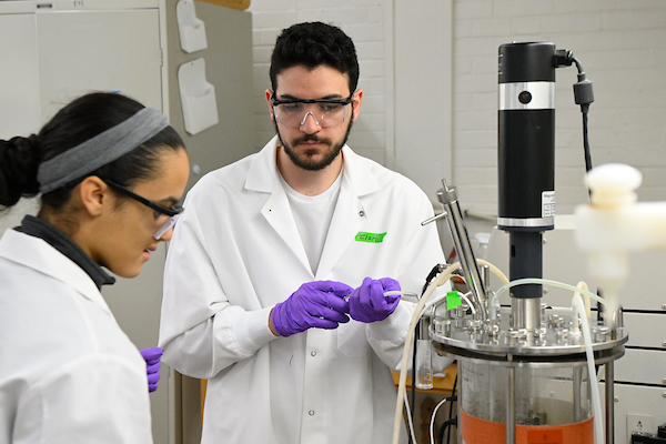 Projects in ChemE Unit Operations with Experiments taught by Professor Stephen Ratanalert